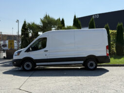 
										2022 Ford Transit 250 full									