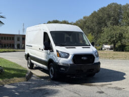 
										2022 Ford Transit 250 full									