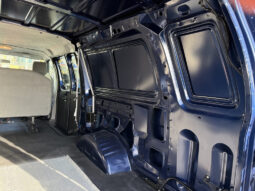 
										2011 Ford Econoline full									