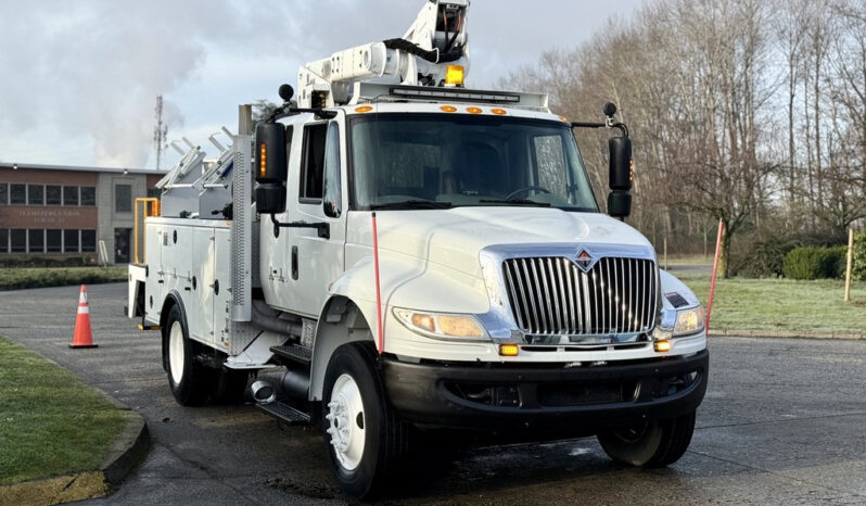 
								2013 International DuraStar full									
