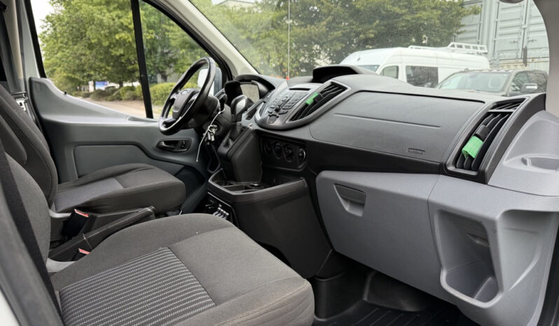 
								2017 Ford Transit full									