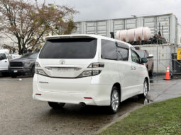 
										2009 Toyota Vellfire full									