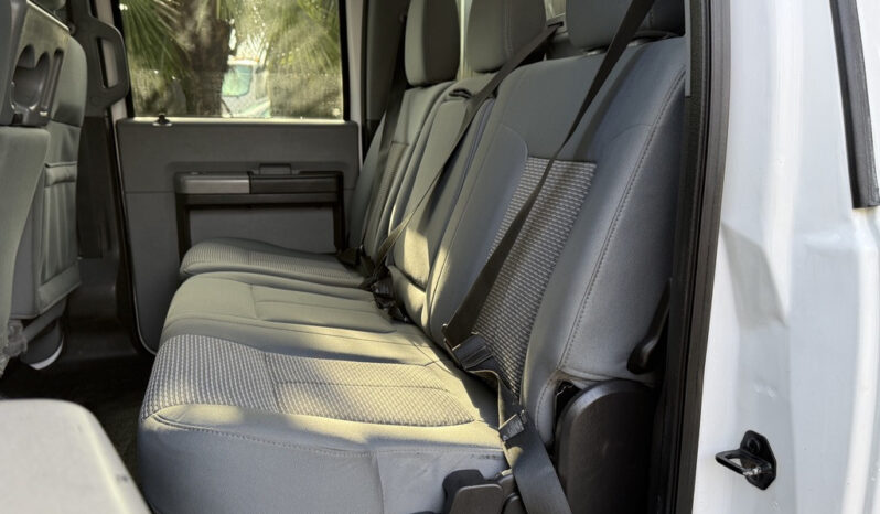 
								2015 Ford F-550 full									
