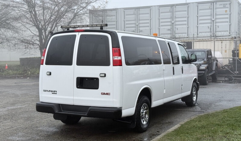 
								2016 GMC Savana 3500 full									