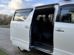 
										2009 Toyota Vellfire full									