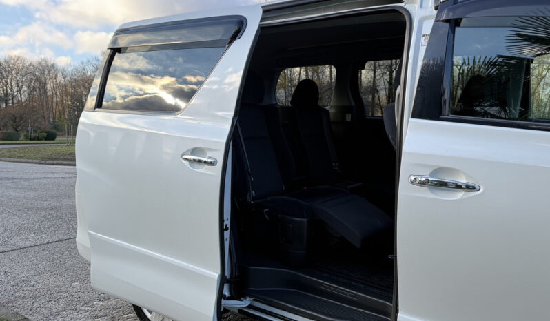 
								2009 Toyota Vellfire full									
