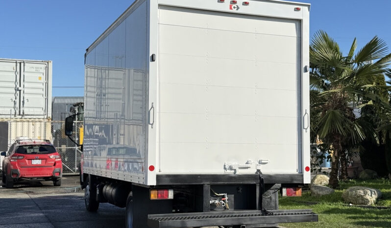 
								2014 Hino 195 full									
