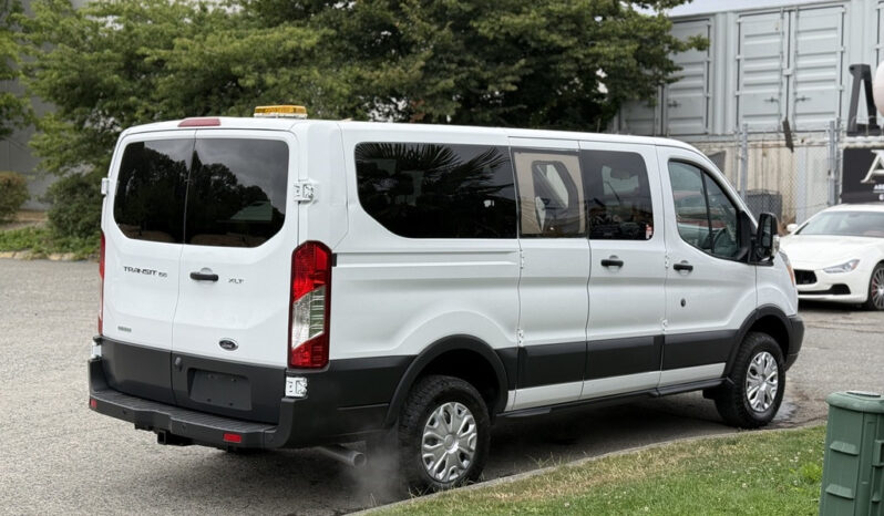 
								2017 Ford Transit full									