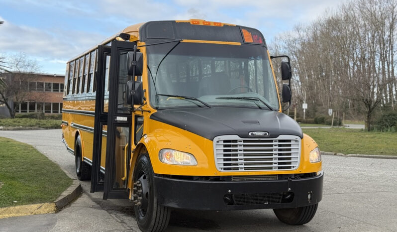 
								2022 Freightliner M2 106 full									