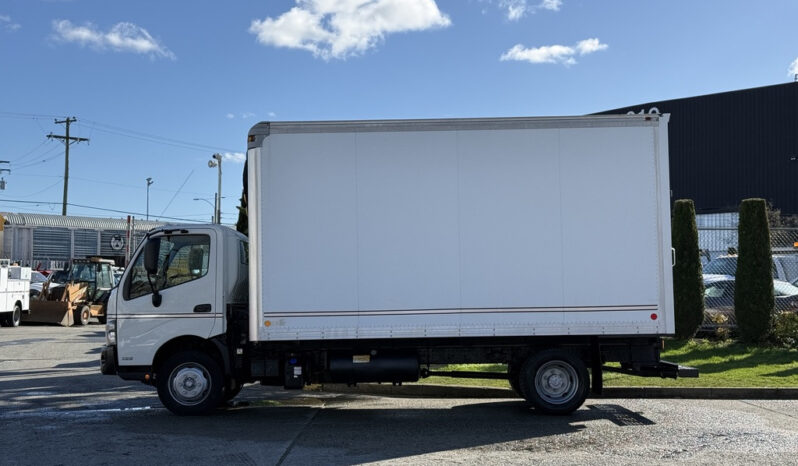 
								2014 Hino 195 full									
