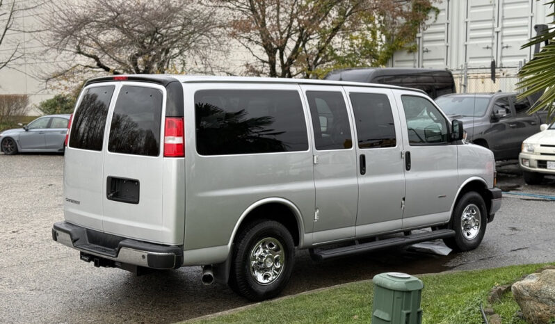 
								2021 Chevrolet Express 3500 full									