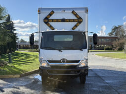 
										2014 Hino 195 full									