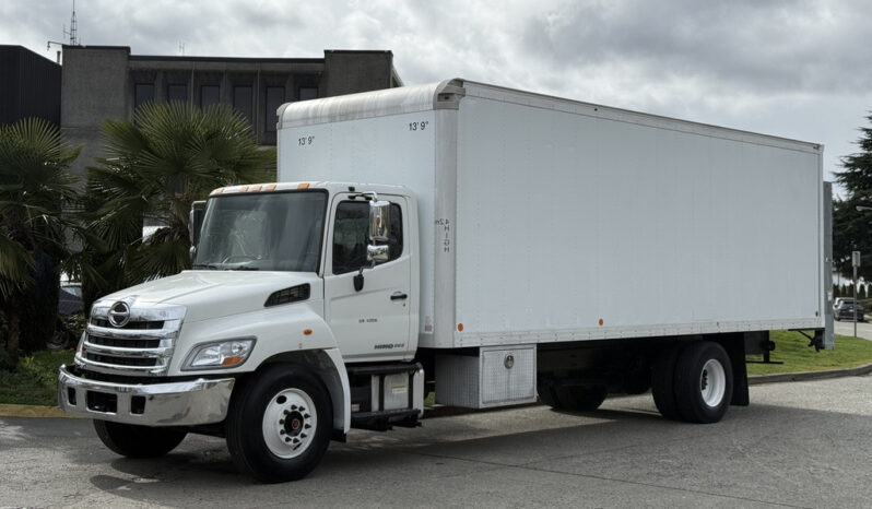 
								2017 Hino 338 full									
