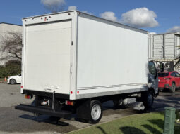 
										2014 Hino 195 full									