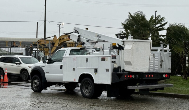 
								2006 Ford F-450 full									