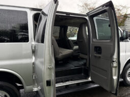 
										2023 GMC Savana 2500 full									