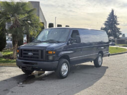 
										2011 Ford Econoline full									
