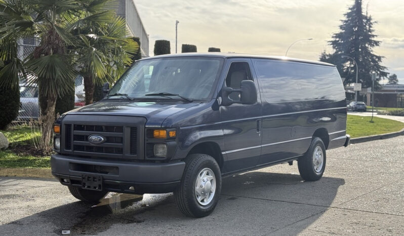 
								2011 Ford Econoline full									