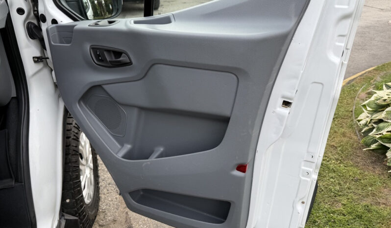 
								2017 Ford Transit full									