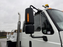 
										2010 International 7300 full									
