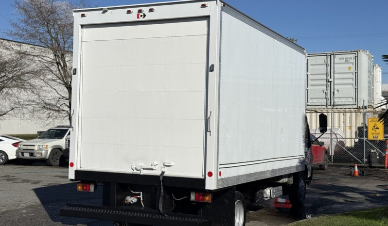 
								2014 Hino 195 full									