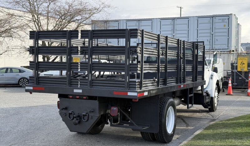
								2001 Ford F650 full									