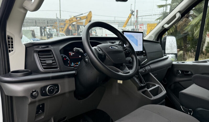
								2023 Ford Transit full									