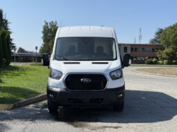 
										2022 Ford Transit 250 full									