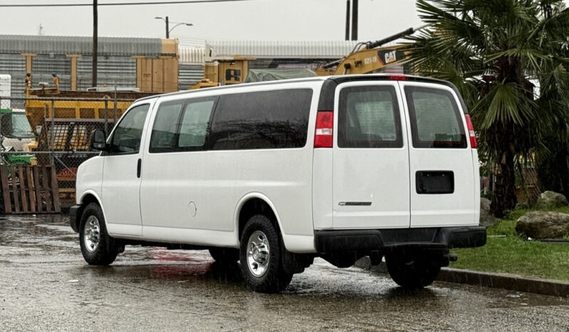 
								2021 Chevrolet Express full									