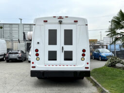
										2015 Chevrolet Express full									