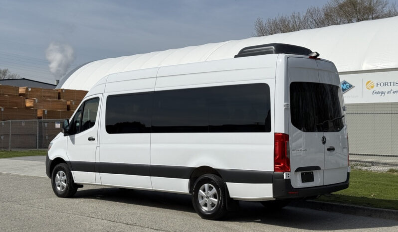 
								2023 Mercedes-Benz Sprinter full									