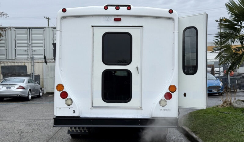 
								2015 Chevrolet Express 4500 full									