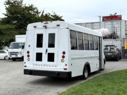 
										2015 Chevrolet Express full									