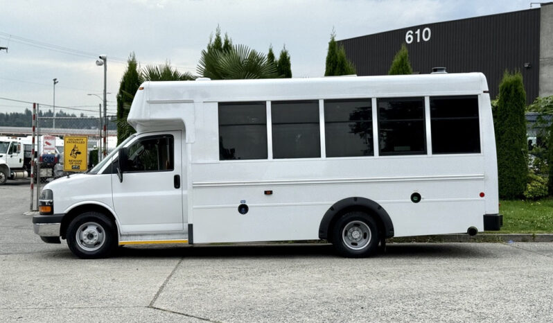 
								2015 Chevrolet Express full									
