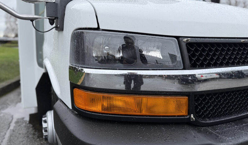 
								2013 Chevrolet Express full									