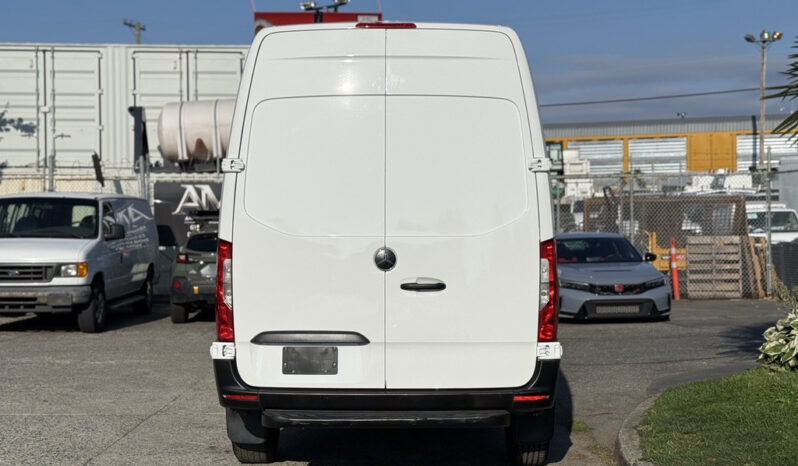 
								2020 Mercedes-Benz Sprinter full									