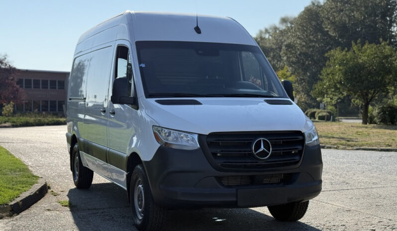 
								2020 Mercedes-Benz Sprinter full									