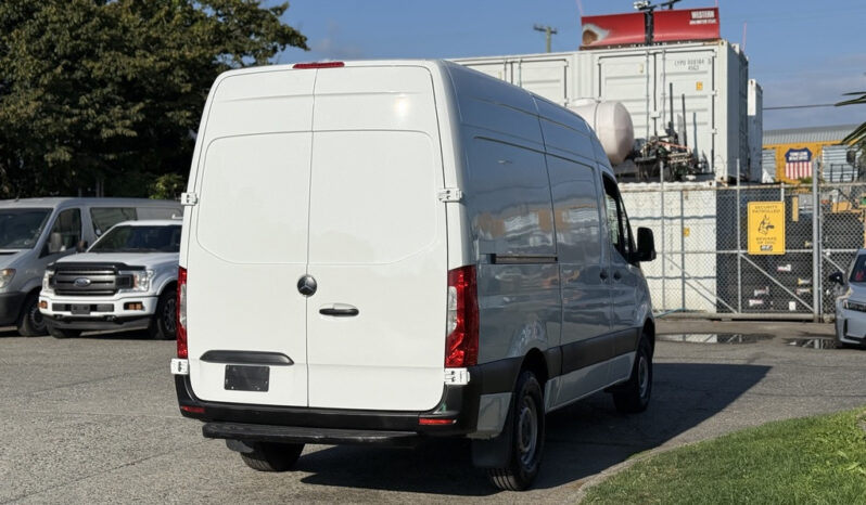 
								2020 Mercedes-Benz Sprinter full									