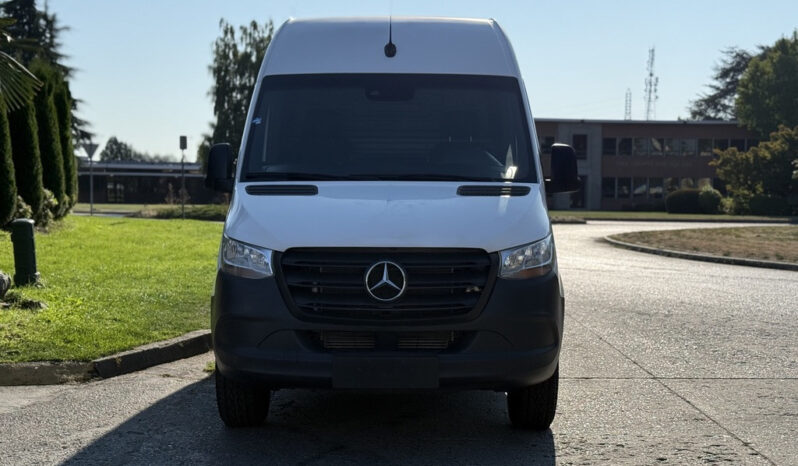 
								2020 Mercedes-Benz Sprinter full									