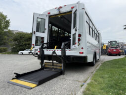 
										2015 Chevrolet Express full									