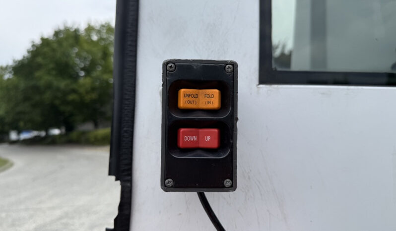 
								2015 Chevrolet Express full									