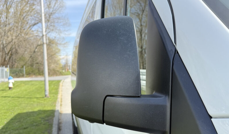 
								2023 Mercedes-Benz Sprinter full									