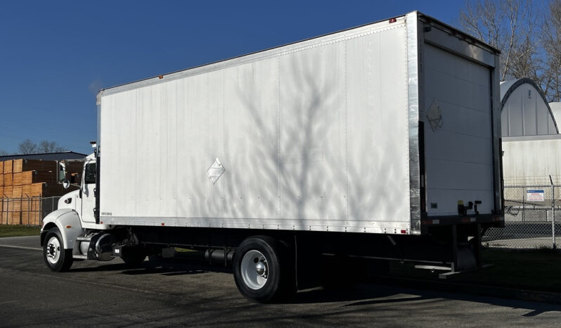 
								2008 Peterbilt 355 full									