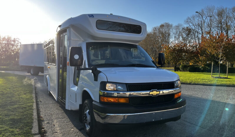 
								2017 Chevrolet Express full									
