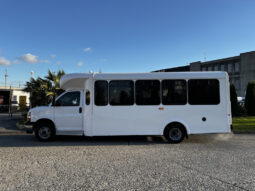 
										2017 Chevrolet Express full									
