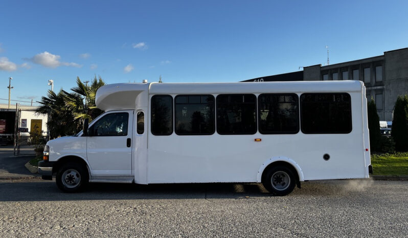 
								2017 Chevrolet Express full									