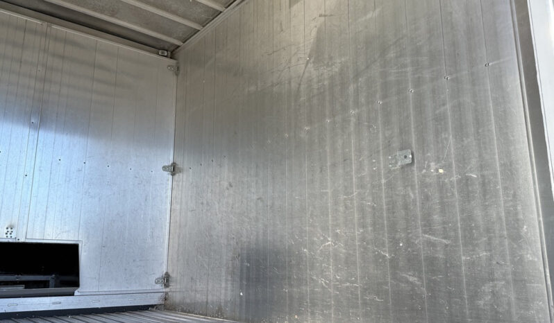 
								2011 Freightliner M2 106 full									