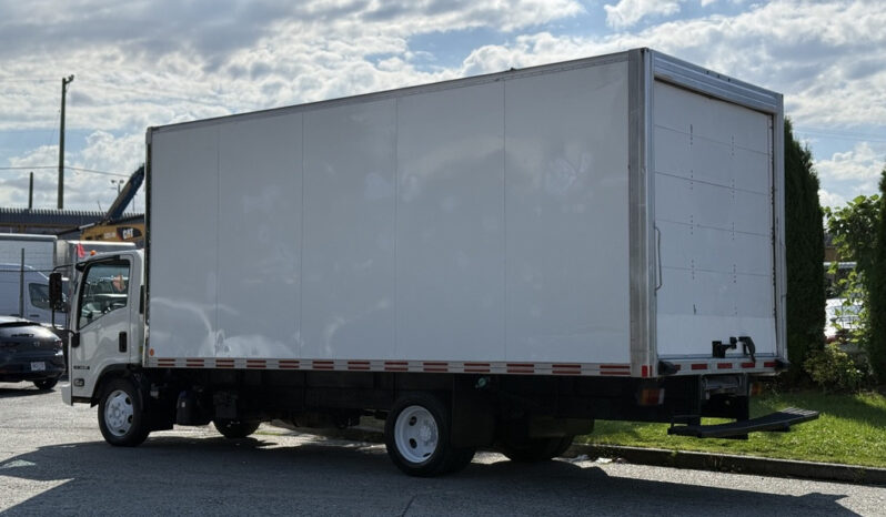 
								2019 Isuzu NRR full									