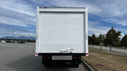 
										2018 Mitsubishi Fuso full									
