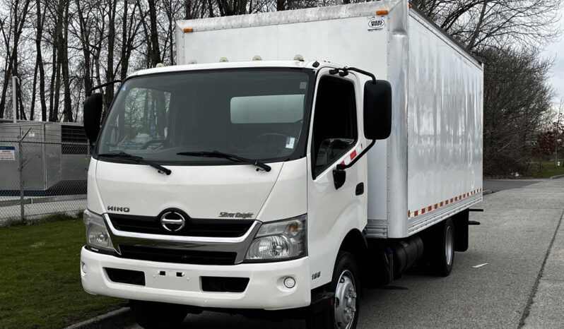 
								2013 Hino 195 full									